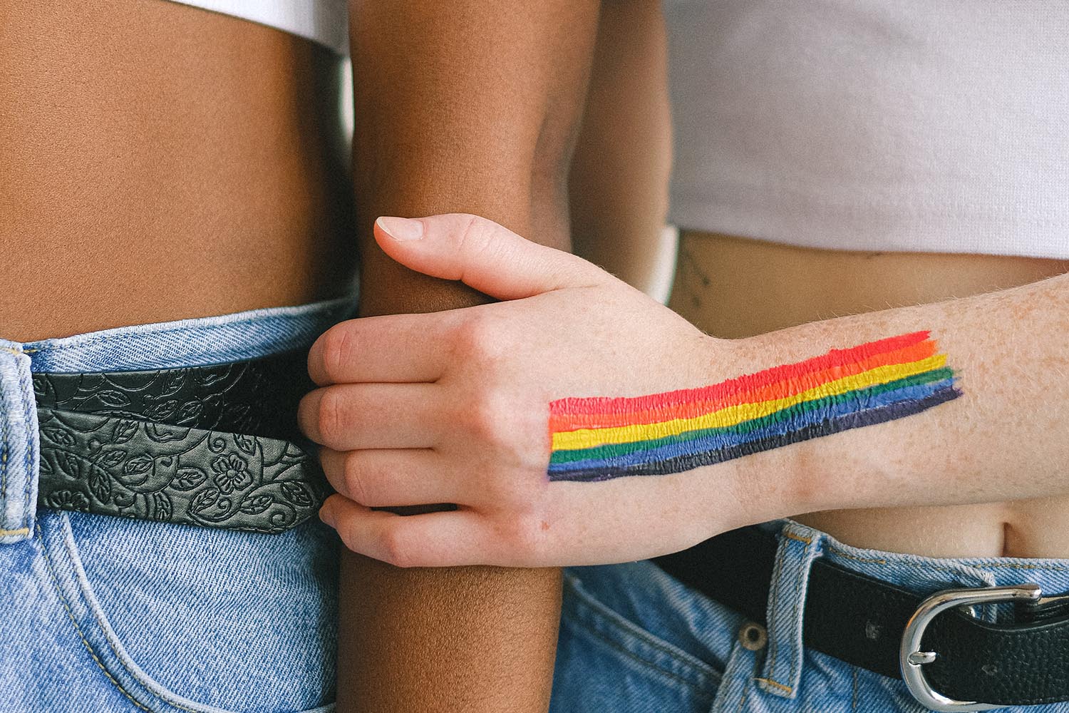 Read more about the article Talkshow Pride Month – Memaknai Ulang Dukungan Jaringan bagi LGBTI di Situasi Krisis